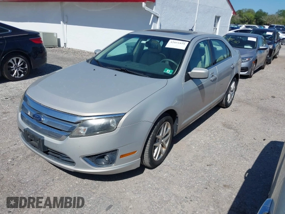 2010 Ford Fusion SEL with VIN 3FAHP0JG7AR126809, listed as a IAAI auction lot 42051858 with 96,915 mi miles. Bid and sale history available at carsss.com. Image 2.