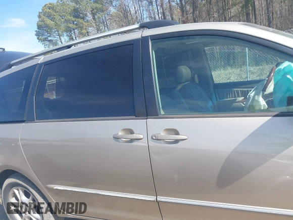 2005 Toyota Sienna XLE with VIN 5TDZA22C05S377004, listed as a IAAI auction lot 41675198 with 219,250 mi miles and . Bid and sale history available at DreamBid. Image 12.