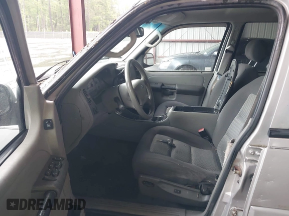 2003 Ford Explorer Sport Trac XLS с VIN 1FMZU77E63UA09493, выставлен на аукционе IAAI как лот 42340903 с пробегом 203 029 миль миль и . История ставок и продаж доступна на DreamBid. Изображение 5.