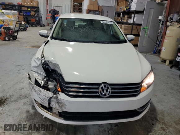 2013 Volkswagen Passat Wolfsburg Edition z VIN 1VWAH7A3XDC147667, wystawiony jako Copart lot #56549415 z przebiegiem 76 644 mil mil oraz Szkoda całkowita • Salvage title. Historia ofert i sprzedaży dostępna na DreamBid. Obrazek 5.