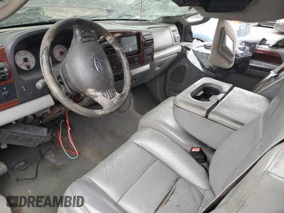 2005 Ford F-350 XL z VIN 1FTWX31P25EB39463, wystawiony jako Copart lot #49637815 z przebiegiem Nie podano mil oraz Szkoda całkowita • Salvage title. Historia ofert i sprzedaży dostępna na DreamBid. Obrazek 8.
