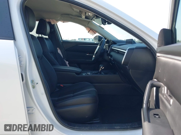 2024 Mazda CX-50 S Select with VIN 7MMVABAM2RN242725, listed as a IAAI auction lot 41477519 with 4,808 mi miles and . Bid and sale history available at DreamBid. Image 5.