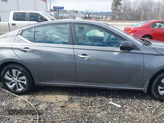 2024 Nissan Altima S with VIN 1N4BL4BV0RN342408, listed as a IAAI auction lot 41501908 with 22,222 mi miles and . Bid and sale history available at carsss.com. Image 13.