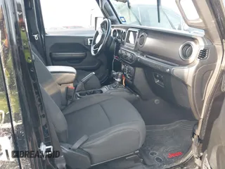 2020 Jeep Wrangler Unlimited Sport S with VIN 1C4HJXDN2LW165046, listed as a IAAI auction lot 42400876 with 92,100 mi miles and . Bid and sale history available at DreamBid. Image 5.