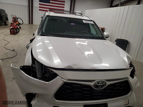 2023 Toyota Highlander L with VIN 5TDKDRBH9PS514683, listed as a Copart auction lot 49859995 with 7,942 mi miles and Salvage Title. Bid and sale history available at carsss.com. Image 5.