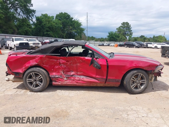 2012 Ford Mustang V6 with VIN 1ZVBP8EM5C5286673, listed as a IAAI auction lot 42172106 with 207,627 mi miles and . Bid and sale history available at DreamBid. Image 14.