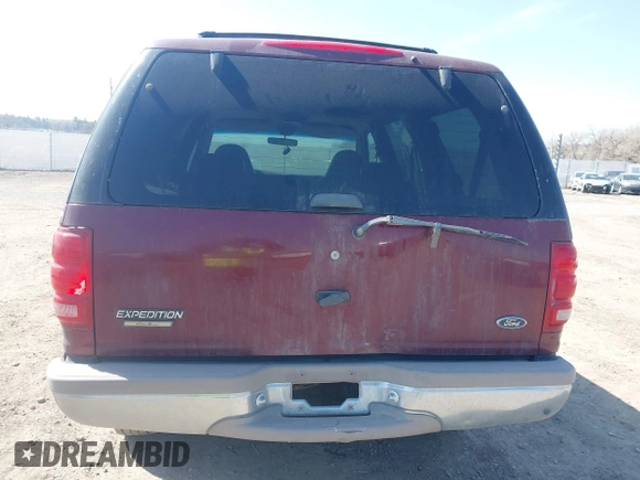 1998 Ford Expedition XLT z VIN 1FMPU18L0WLB53634, wystawiony jako IAAI lot #41895376 z przebiegiem 223 475 mil mil oraz . Historia ofert i sprzedaży dostępna na DreamBid. Obrazek 6.