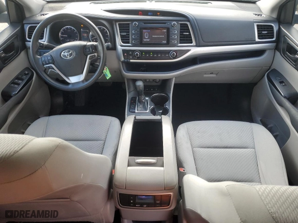 2018 Toyota Highlander LE with VIN 5TDBZRFH6JS821036, listed as a Copart auction lot 47576545 with 73,101 mi miles and Salvage Title. Bid and sale history available at carsss.com. Image 8.