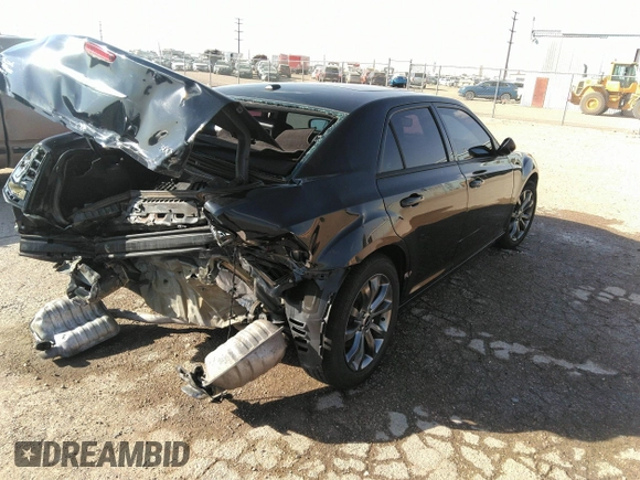 2014 Chrysler 300 with VIN 2C3CCAGG7EH240120, listed as a IAAI auction lot 40629490 with 142,041 mi miles. Bid and sale history available at carsss.com. Image 4.