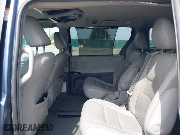 2015 Toyota Sienna XLE with VIN 5TDYK3DC9FS653421, listed as a IAAI auction lot 42031069 with 175,830 mi miles. Bid and sale history available at carsss.com. Image 8.
