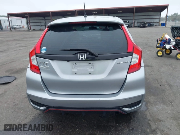 2018 Honda Fit Sport with VIN 3HGGK5H62JM702562, listed as a IAAI auction lot 41556944 with 137,416 mi miles. Bid and sale history available at carsss.com. Image 16.