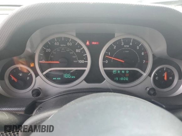 2008 Jeep Wrangler Unlimited Sahara с VIN 1J8GA59108L514034, выставлен на аукционе Copart как лот 58812215 с пробегом 191 800 миль миль и Списание • Salvage title. История ставок и продаж доступна на DreamBid. Изображение 9.