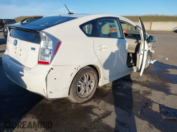 2010 Toyota Prius II with VIN JTDKN3DUXA0132970, listed as a IAAI auction lot 41319116 with 127,266 mi miles. Bid and sale history available at carsss.com. Image 4.