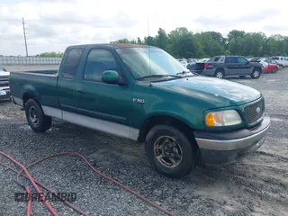 2000 Ford F-150 XL with VIN 1FTZX1729YNC25192, listed as a IAAI auction lot 42151368 with 231,111 mi miles and . Bid and sale history available at DreamBid. Image 1.