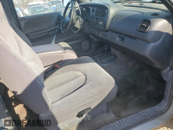 1997 Dodge Dakota z VIN 1B7GG23Y6VS264634, wystawiony jako Copart lot #50611355 z przebiegiem 221 823 mil mil oraz Szkoda całkowita • Salvage title. Historia ofert i sprzedaży dostępna na DreamBid. Obrazek 8.