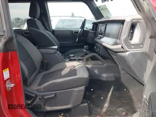 2021 Ford Bronco with VIN 1FMDE5BHXMLB01758, listed as a IAAI auction lot 41418048 with 31,652 mi miles and . Bid and sale history available at DreamBid. Image 5.
