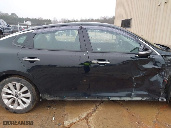 2018 Kia Optima LX with VIN 5XXGT4L3XJG242197, listed as a IAAI auction lot 41568606 with NaN miles. Bid and sale history available at carsss.com. Image 14.
