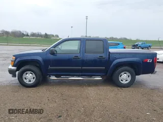 2008 Chevrolet Colorado z VIN 1GCDT43E788203200, wystawiony jako IAAI lot #41964031 z przebiegiem 189 622 mil mil oraz . Historia ofert i sprzedaży dostępna na DreamBid. Obrazek 14.