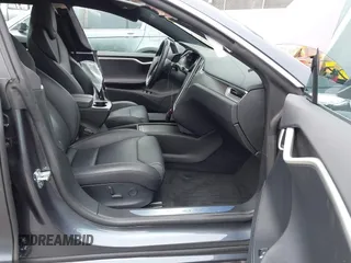 2017 Tesla Model S 100D with VIN 5YJSA1E20HF228681, listed as a IAAI auction lot 42424793 with Not provided miles and . Bid and sale history available at DreamBid. Image 5.