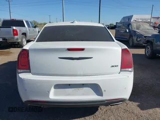 2022 Chrysler 300 Touring L with VIN 2C3CCADG9NH116354, listed as a IAAI auction lot 41753939 with 24,121 mi miles. Bid and sale history available at carsss.com. Image 17.