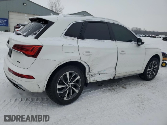 2023 Audi Q5 S line Prestige with VIN WA1FAAFYXP2171339, listed as a Copart auction lot 43351985 with 32,796 mi miles and Salvage Title. Bid and sale history available at carsss.com. Image 3.