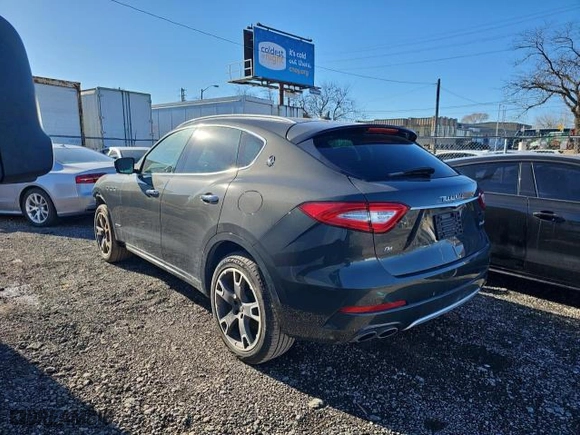 2018 Maserati Levante GranLusso with VIN ZN661XUL9JX271442, listed as a Copart auction lot 49722895 with NaN miles and Clean Title. Bid and sale history available at carsss.com. Image 3.