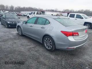 2020 Acura TLX w/Technology Pkg with VIN 19UUB1F52LA012204, listed as a IAAI auction lot 41467041 with 31,484 mi miles. Bid and sale history available at carsss.com. Image 3.