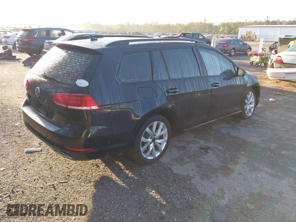 2019 Volkswagen Golf SportWagen S with VIN 3VWY57AU6KM507092, listed as a IAAI auction lot 41923298 with 65,900 mi miles. Bid and sale history available at carsss.com. Image 4.