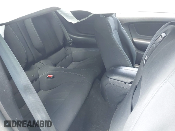 2021 Ford Mustang GT z VIN 1FA6P8CF9M5101993, wystawiony jako IAAI lot #42152731 z przebiegiem 25 699 mil mil oraz . Historia ofert i sprzedaży dostępna na DreamBid. Obrazek 8.