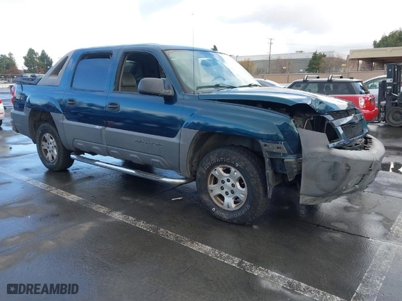 2006 Chevrolet Avalanche Z71 with VIN 3GNEK12Z36G131825, listed as a IAAI auction lot 41095431 with 349,879 mi miles. Bid and sale history available at carsss.com. Image 1.