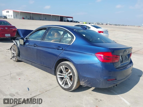 2018 BMW 3 Series 330i xDrive with VIN WBA8D9G53JNU66956, listed as a IAAI auction lot 41201267 with 71,754 mi miles. Bid and sale history available at carsss.com. Image 3.