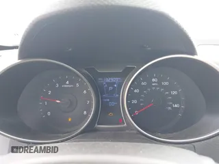 2012 Hyundai Veloster w/Gray Int с VIN KMHTC6AD5CU036042, выставлен на аукционе IAAI как лот 42423678 с пробегом 132 909 миль миль и . История ставок и продаж доступна на DreamBid. Изображение 7.