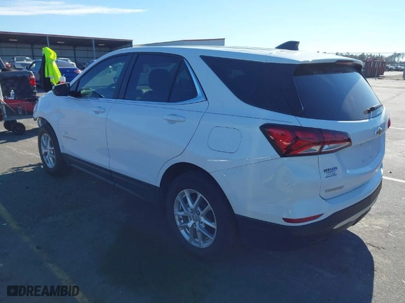 2024 Chevrolet Equinox LT with VIN 3GNAXKEG1RL326804, listed as a IAAI auction lot 41701017 with 9,939 mi miles. Bid and sale history available at carsss.com. Image 3.