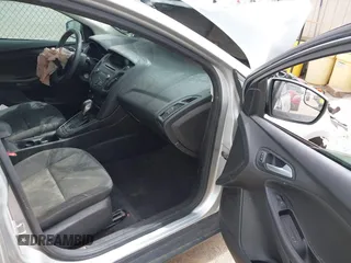 2016 Ford Focus SE with VIN 1FADP3F20GL338536, listed as a IAAI auction lot 41812805 with 130,943 mi miles. Bid and sale history available at carsss.com. Image 5.