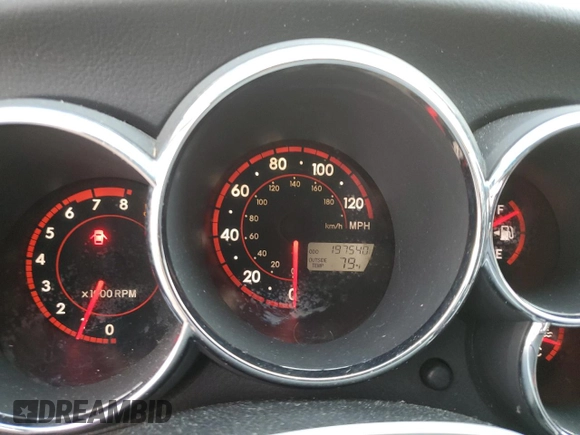 2006 Pontiac Vibe z VIN 5Y2SL65826Z437214, wystawiony jako Copart lot #50832315 z przebiegiem 197 540 mil mil oraz Szkoda całkowita • Salvage title. Historia ofert i sprzedaży dostępna na DreamBid. Obrazek 9.
