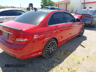 2008 Mercedes-Benz C 300 Sport z VIN WDDGF54X68R031106, wystawiony jako IAAI lot #42121974 z przebiegiem Nie podano mil oraz . Historia ofert i sprzedaży dostępna na DreamBid. Obrazek 4.