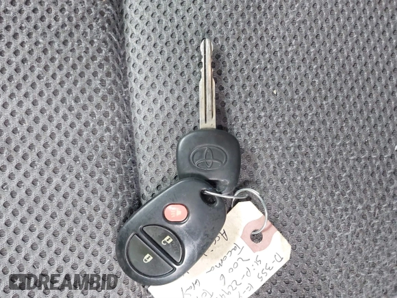 2006 Toyota Tacoma z VIN 5TELU42N86Z193458, wystawiony jako IAAI lot #41539650 z przebiegiem 207 151 mil mil oraz . Historia ofert i sprzedaży dostępna na DreamBid. Obrazek 11.