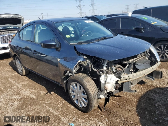 2016 Nissan Versa S z VIN 3N1CN7AP0GL913005, wystawiony jako Copart lot #52431875 z przebiegiem 125 491 mil mil oraz Szkoda całkowita • Salvage title. Historia ofert i sprzedaży dostępna na DreamBid. Obrazek 4.