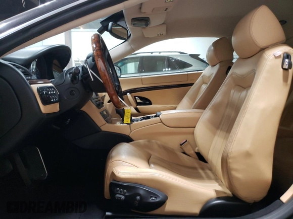 2009 Maserati GranTurismo с VIN ZAMGJ45A190042805, выставлен на аукционе Copart как лот 70785674 с пробегом 71 810 миль миль и Списание • Salvage title. История ставок и продаж доступна на DreamBid. Изображение 7.