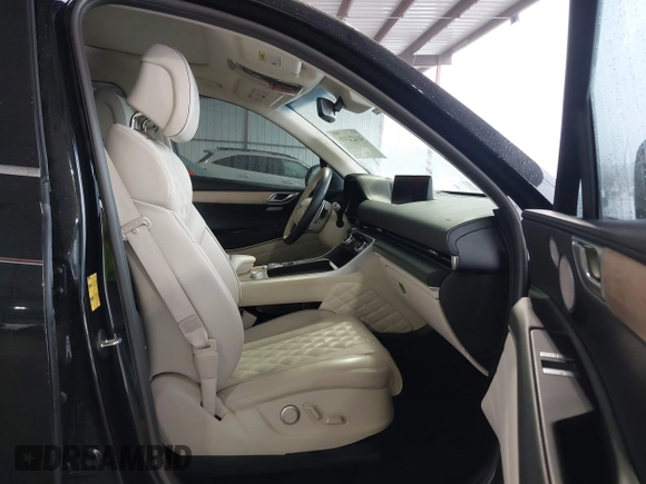 2021 Genesis GV80 with VIN KMUHCESC1MU046768, listed as a IAAI auction lot 41424946 with 18,471 mi miles and . Bid and sale history available at DreamBid. Image 5.