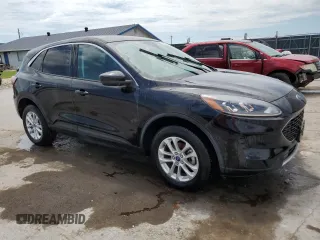 2021 Ford Escape SE with VIN 1FMCU9G60MUA42856, listed as a Copart auction lot 61759735 with 121,059 mi miles and Clean title. Bid and sale history available at DreamBid. Image 4.