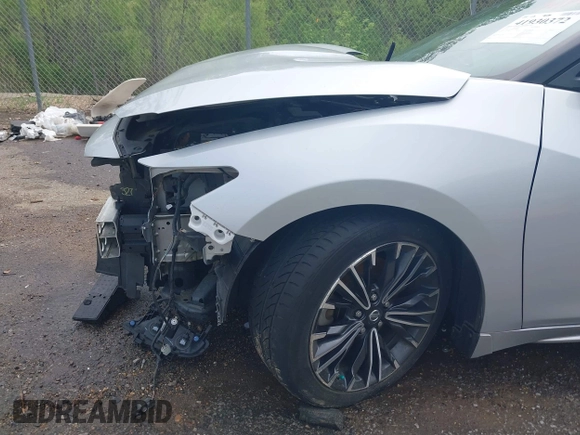 2016 Nissan Maxima SV z VIN 1N4AA6AP1GC904065, wystawiony jako IAAI lot #41930372 z przebiegiem 172 376 mil mil oraz . Historia ofert i sprzedaży dostępna na DreamBid. Obrazek 22.