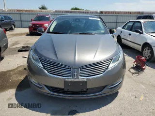 2014 Lincoln MKZ Hybrid z VIN 3LN6L2LU3ER806204, wystawiony jako Copart lot #56291185 z przebiegiem 258 082 mil mil oraz Szkoda całkowita • Salvage title. Historia ofert i sprzedaży dostępna na DreamBid. Obrazek 5.
