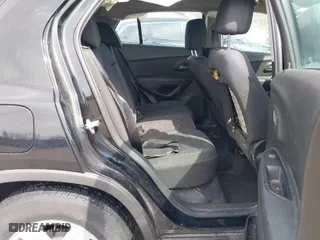 2019 Chevrolet Trax LS with VIN 3GNCJKSB9KL256557, listed as a IAAI auction lot 41879464 with 75,184 mi miles. Bid and sale history available at carsss.com. Image 8.
