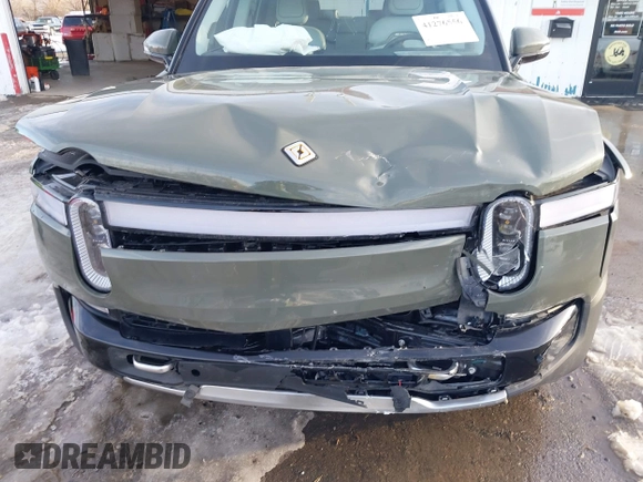 2024 Rivian R1S Launch Edition with VIN 7PDSGABL1RN035074, listed as a IAAI auction lot 41276556 with Not Provided miles. Bid and sale history available at carsss.com. Image 19.