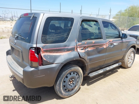 2006 Mercury Mariner Convenience with VIN 4M2YU56ZX6DJ04338, listed as a IAAI auction lot 42564945 with 99,570 mi miles and . Bid and sale history available at DreamBid. Image 4.