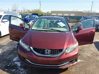2013 Honda Civic LX z VIN 19XFB2F56DE014582, wystawiony jako IAAI lot #41981527 z przebiegiem Nie podano mil oraz . Historia ofert i sprzedaży dostępna na DreamBid. Obrazek 6.