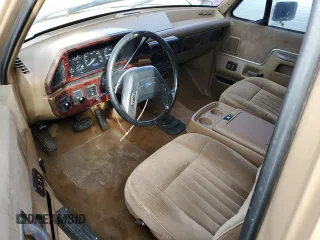1987 Ford Bronco Custom with VIN 1FMEU15H6HLA11430, listed as a Copart auction lot 89069465 with 2,155 mi miles and Salvage Title. Bid and sale history available at carsss.com. Image 8.