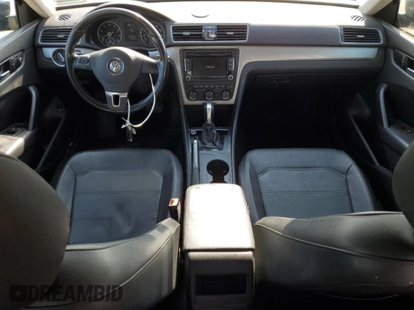 2015 Volkswagen Passat S with VIN 1VWAS7A38FC079955, listed as a Copart auction lot 85233014 with 133,305 mi miles and Salvage title. Bid and sale history available at DreamBid. Image 8.