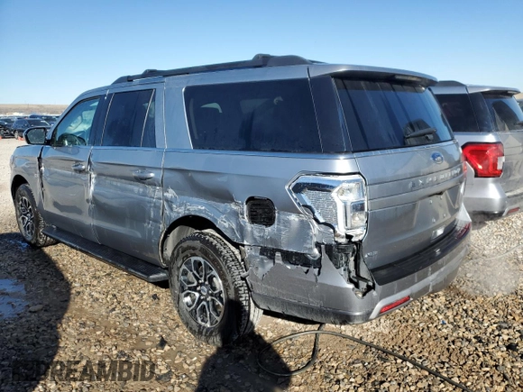 2024 Ford Expedition Max XLT with VIN 1FMJK1J81REA10010, listed as a Copart auction lot 47220685 with 28,153 mi miles and Clean Title. Bid and sale history available at DreamBid. Image 2.
